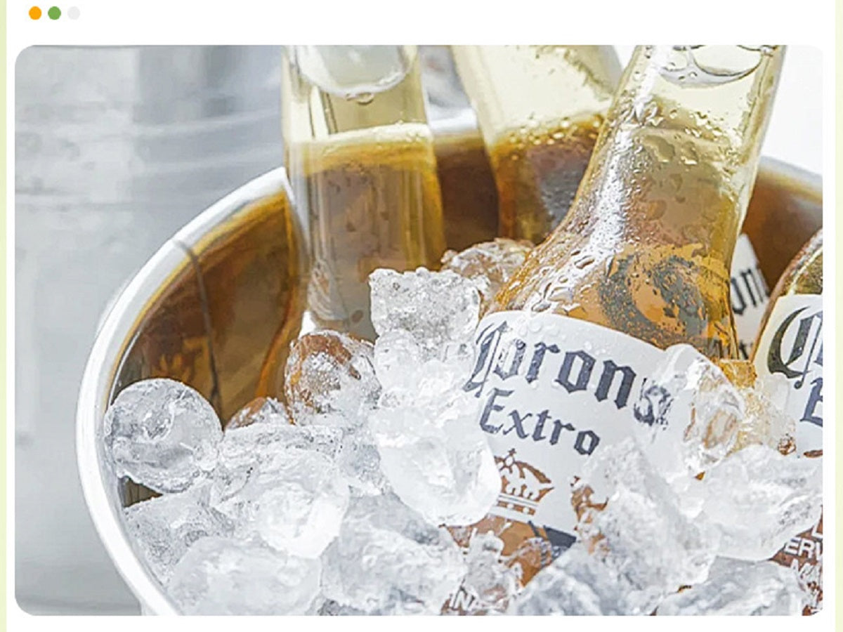 FaSoLa Food-grade household ice cube molds and deicing devices, which are easy to fall off ice cubes when rotating