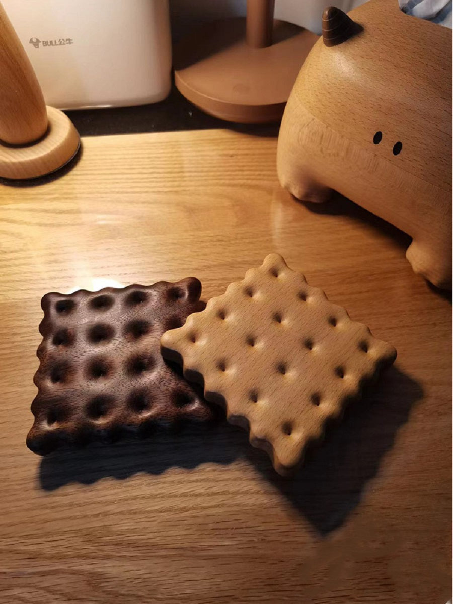 XMT Creative biscuit solid wood coaster, black walnut/beech, 2 pieces