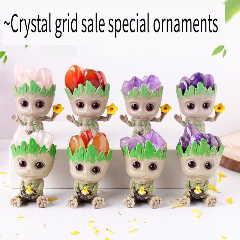 RYS Groot hand-made ornaments made of natural crystals and precious stones