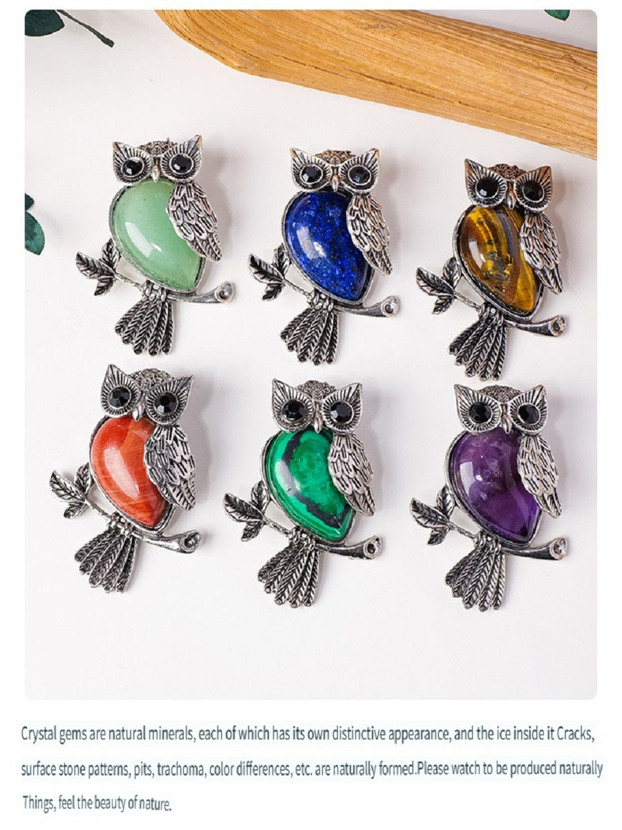 APENG Retro owl pendant necklace, made of natural crystal and gemstone alloy, popular fashion pendant accessories in Europe and the United States