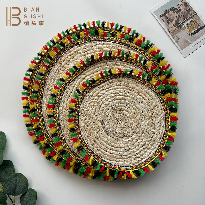 BGS Country Style Handwoven Corn Husk Insulated Placemats with Colorful Tassels, 25-35cm (9.8-13.8in) Diameter, 2-Pack