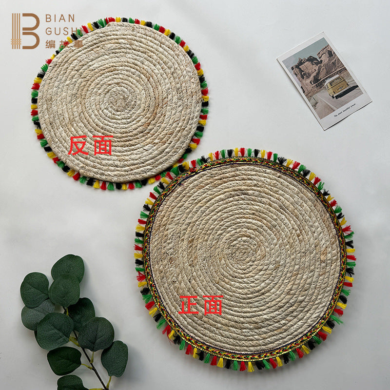 BGS Country Style Handwoven Corn Husk Insulated Placemats with Colorful Tassels, 25-35cm (9.8-13.8in) Diameter, 2-Pack