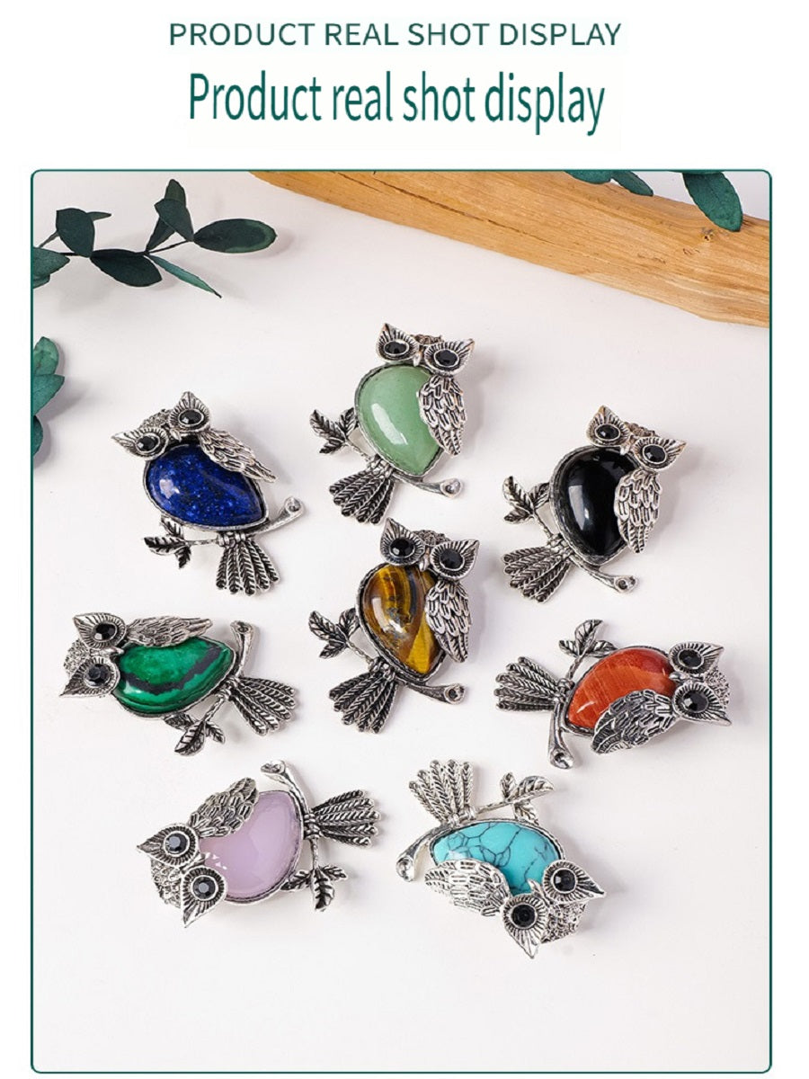 APENG Retro owl pendant necklace, made of natural crystal and gemstone alloy, popular fashion pendant accessories in Europe and the United States