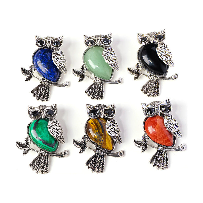 APENG Retro owl pendant necklace, made of natural crystal and gemstone alloy, popular fashion pendant accessories in Europe and the United States