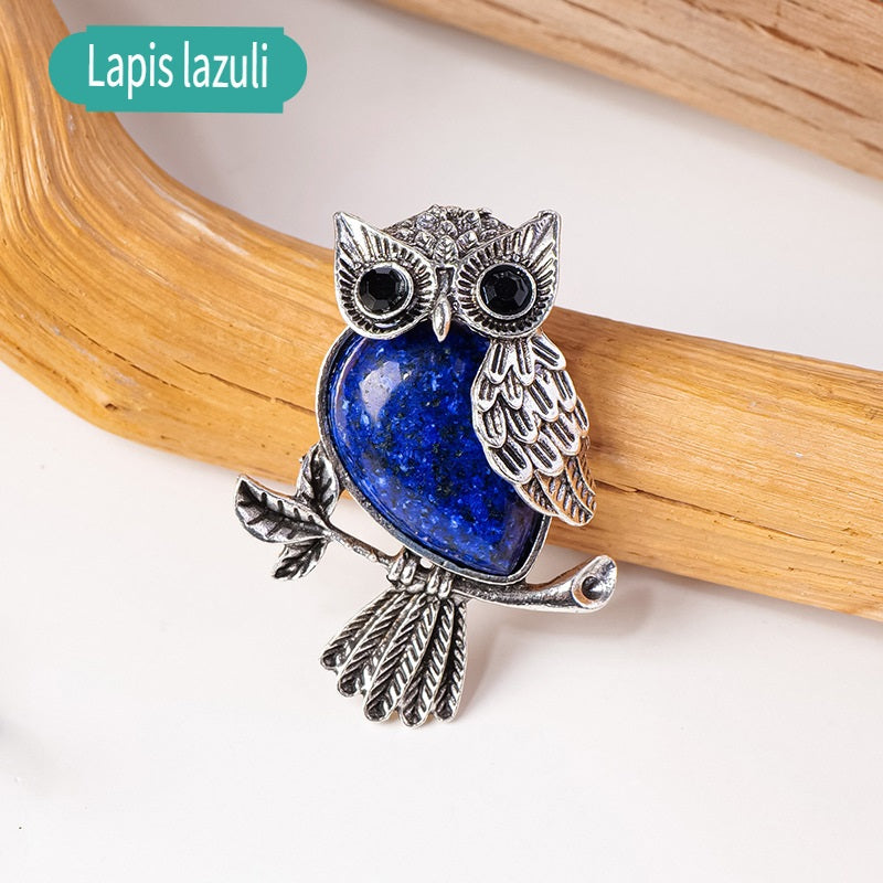 APENG Retro owl pendant necklace, made of natural crystal and gemstone alloy, popular fashion pendant accessories in Europe and the United States