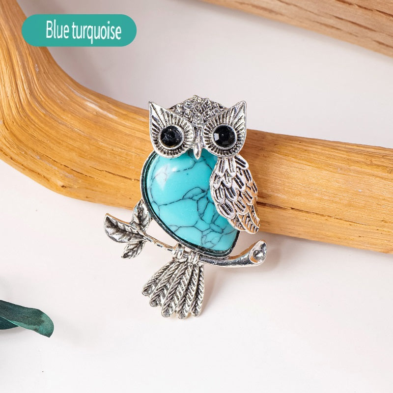 APENG Retro owl pendant necklace, made of natural crystal and gemstone alloy, popular fashion pendant accessories in Europe and the United States
