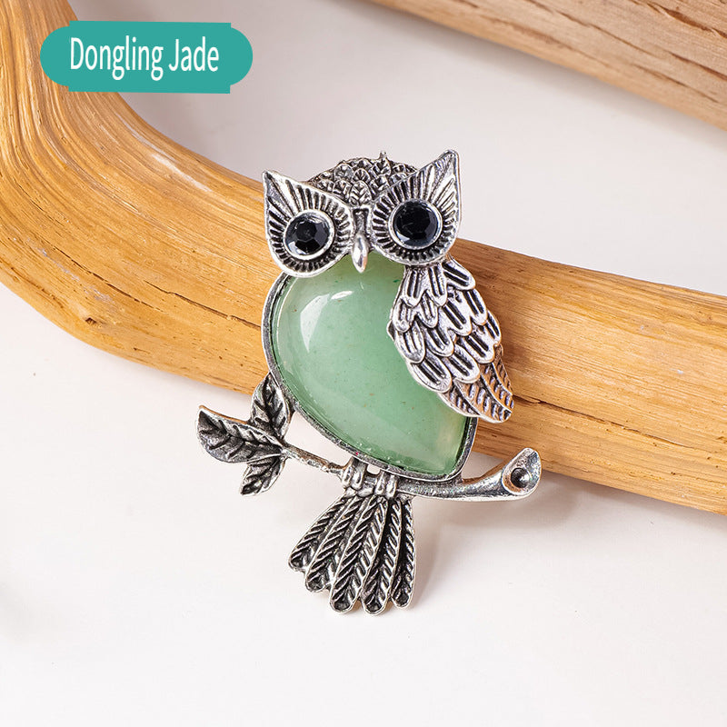 APENG Retro owl pendant necklace, made of natural crystal and gemstone alloy, popular fashion pendant accessories in Europe and the United States